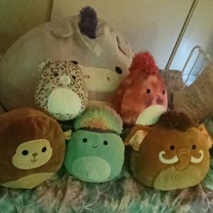 Lot of Squishmallows